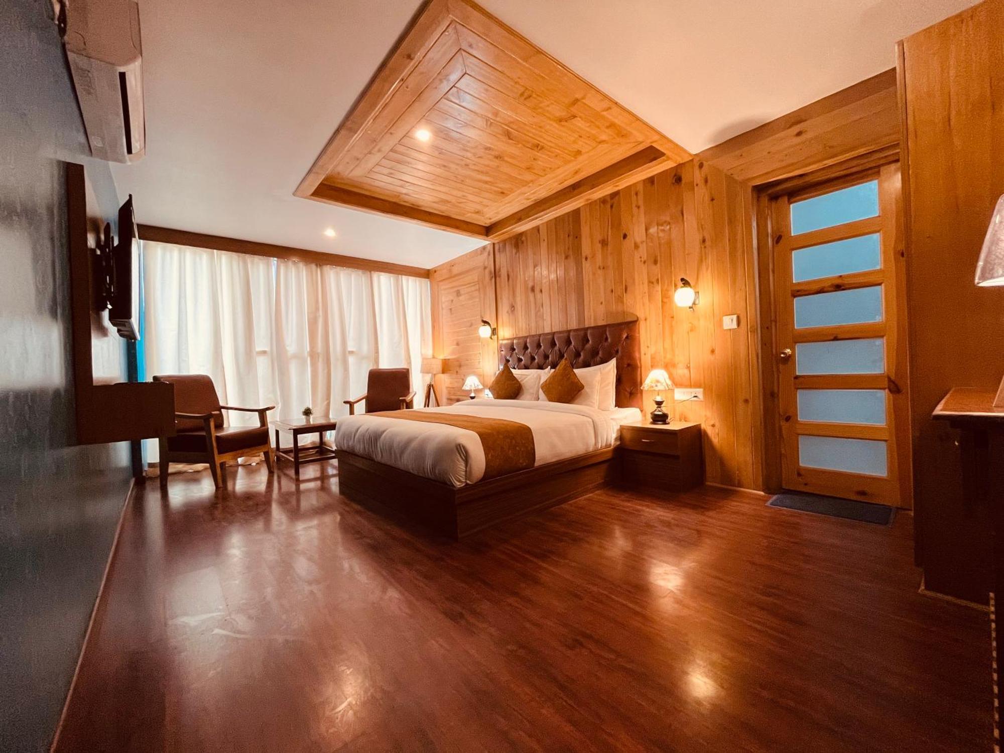 Tata Vista Resort Mall Road Manali - Centrally Heated & Air Cooled Manāli Exterior foto