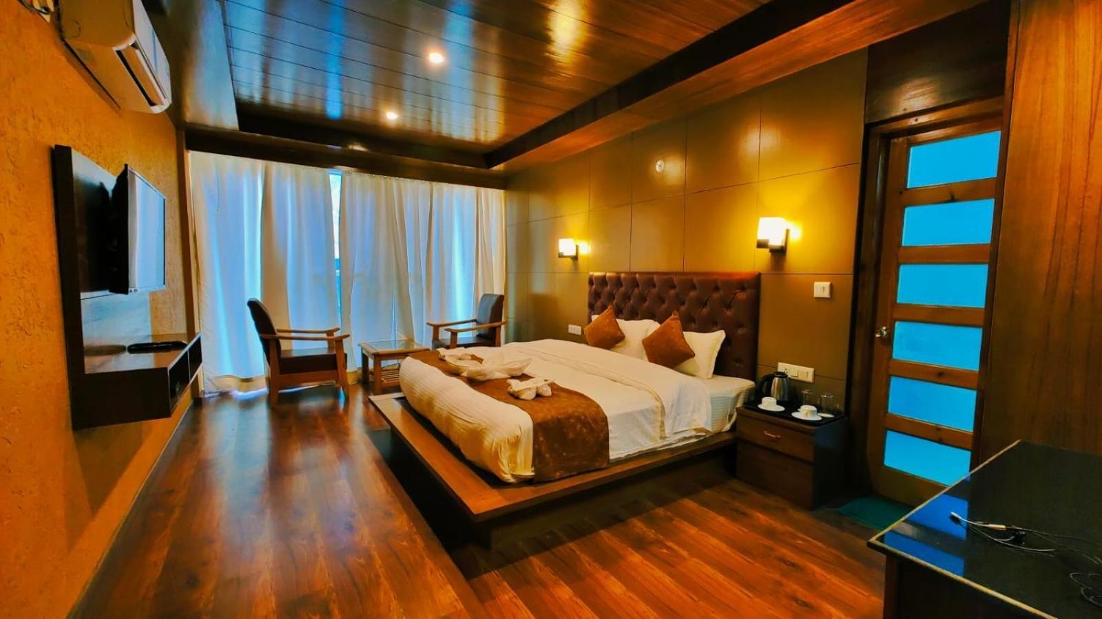Tata Vista Resort Mall Road Manali - Centrally Heated & Air Cooled Manāli Exterior foto
