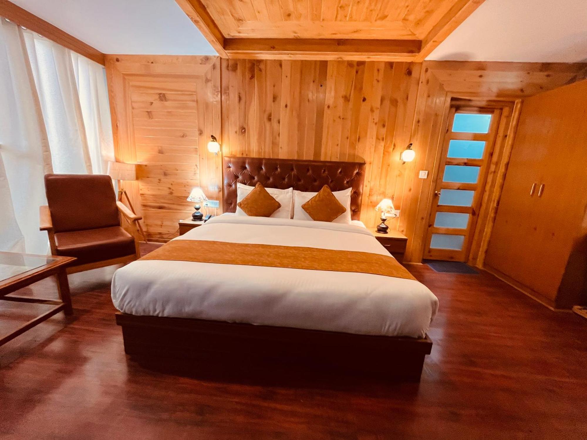Tata Vista Resort Mall Road Manali - Centrally Heated & Air Cooled Manāli Exterior foto