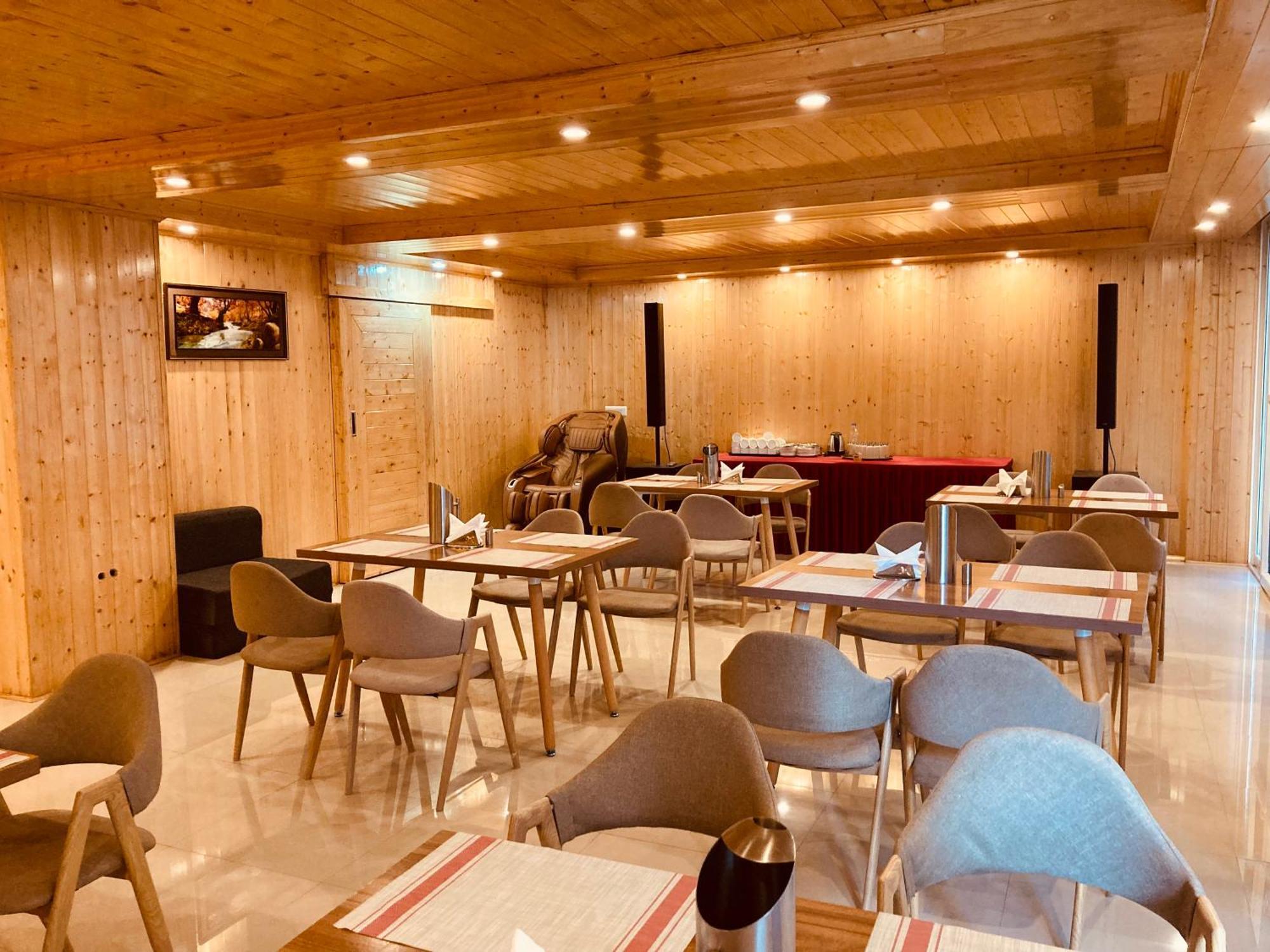 Tata Vista Resort Mall Road Manali - Centrally Heated & Air Cooled Manāli Exterior foto