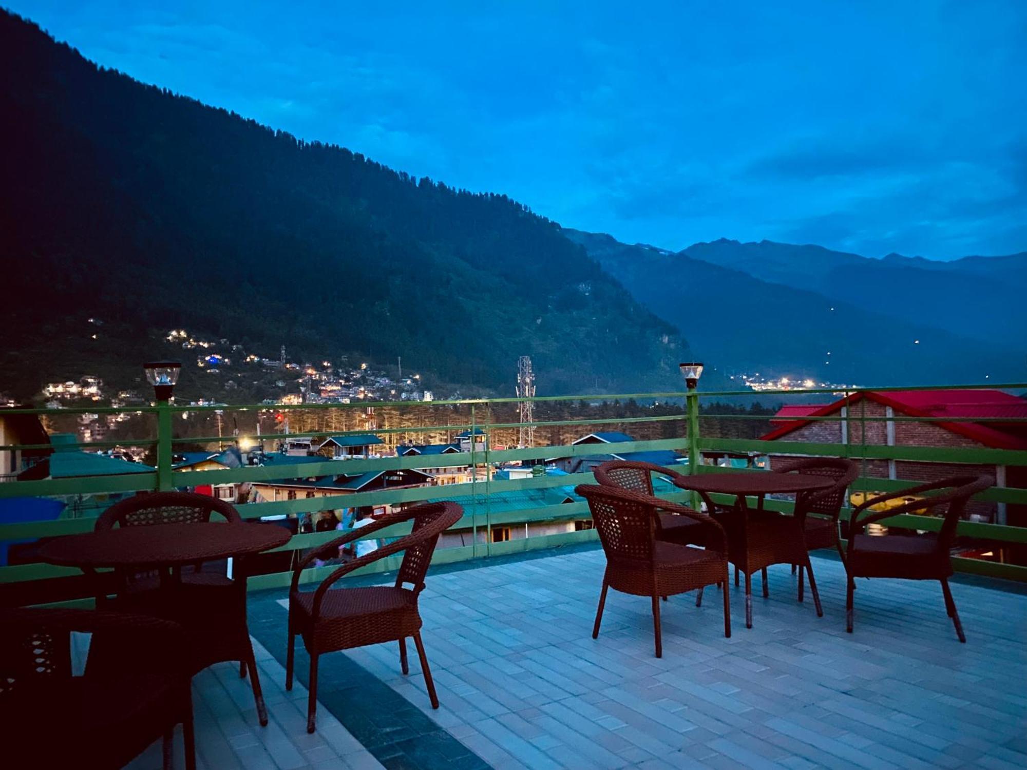 Tata Vista Resort Mall Road Manali - Centrally Heated & Air Cooled Manāli Exterior foto